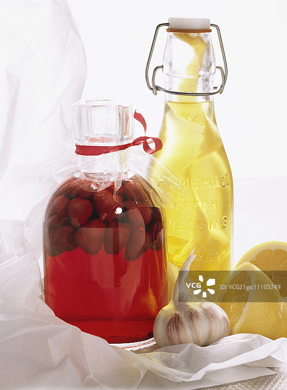 自制浸泡醋和油礼品图片素材