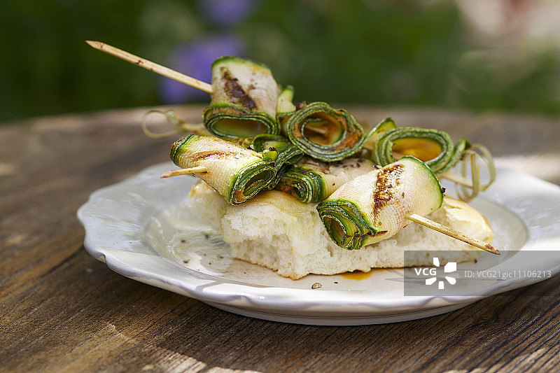 烤西葫芦片佛卡夏图片素材