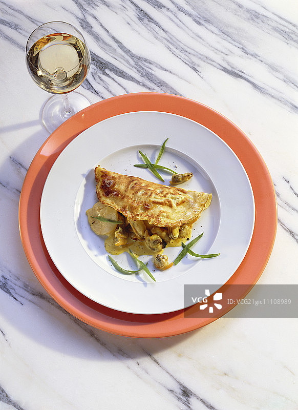 蛤蜊炖可丽饼图片素材