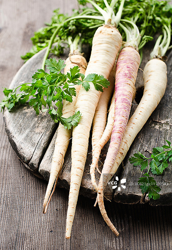 带叶欧芹根图片素材