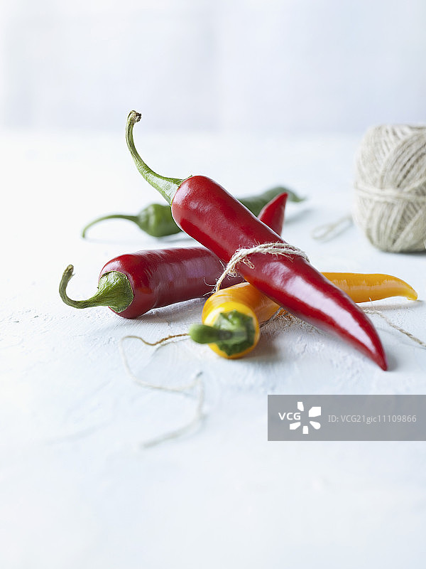 红黄绿辣椒图片素材