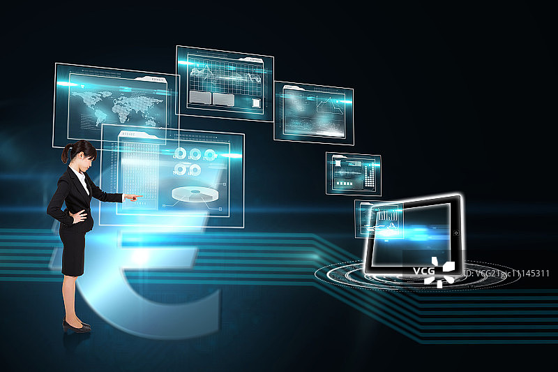 专注职业女性指向技术背景上的欧元符号图片素材