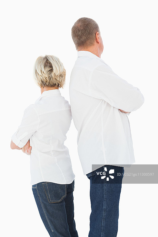 争吵后不说话的沮丧夫妇图片素材