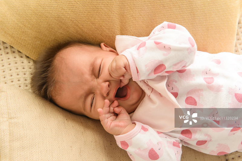 家中的新生儿图片素材