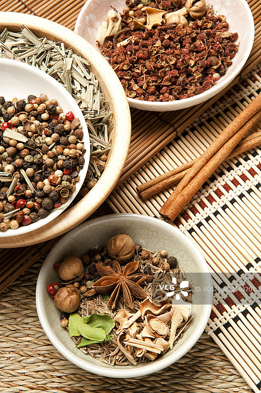 香料,辣椒,花椒,柠檬叶,豆蔻,八角,肉桂,柠檬草,香茅,胡椒,图片素材