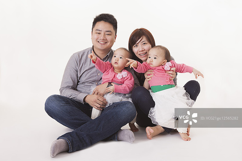 二代家庭,双胞胎图片素材