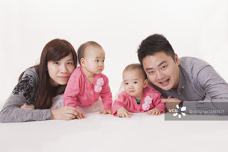 二代家庭,双胞胎图片素材