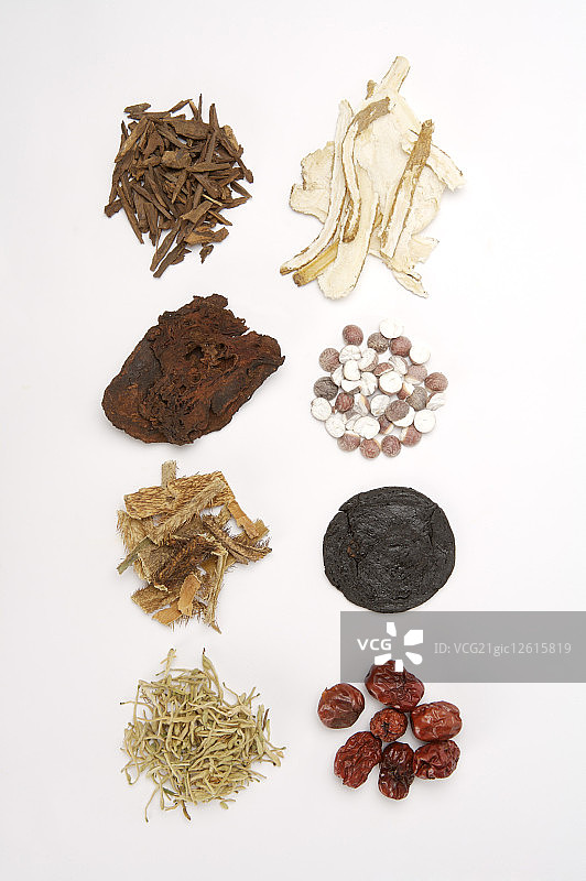 芡实,红枣,木香,刺五加,何首乌,当归,金银花,熟地黄图片素材
