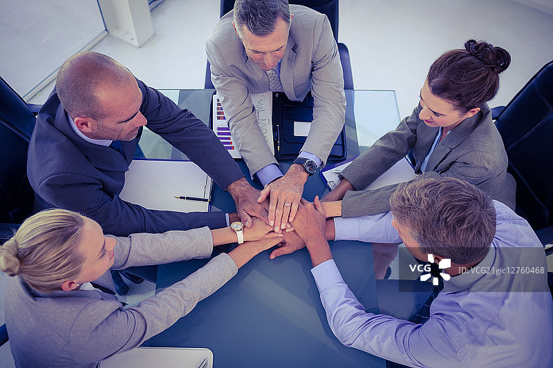 办公室里的商务团队图片素材