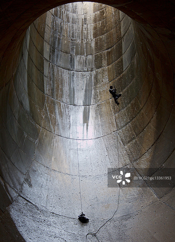 高处不胜寒图片素材