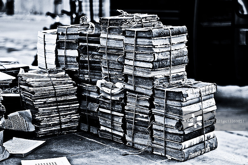 书本捆图片素材