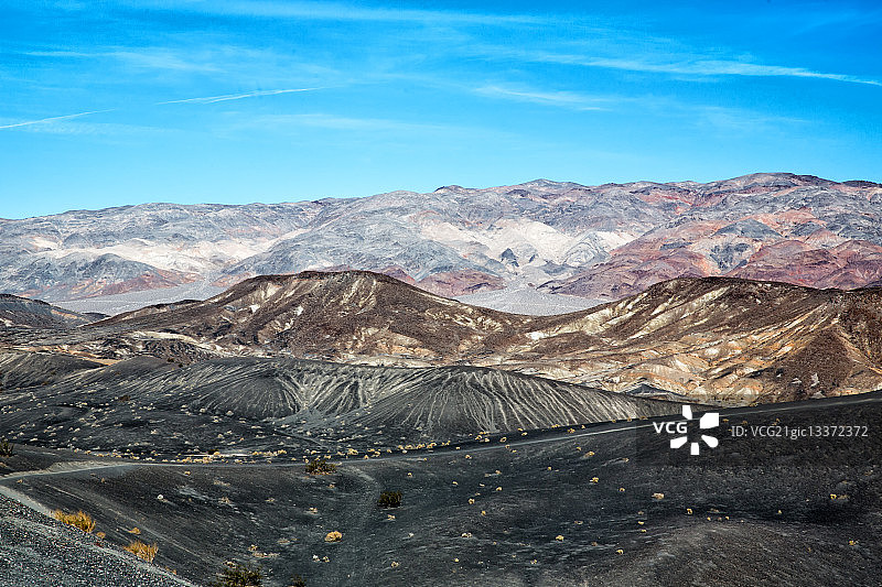 美国加利福尼亚州死亡谷的尤比希比火山口景观图片素材