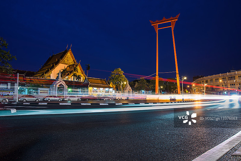 巨型秋千架图片素材