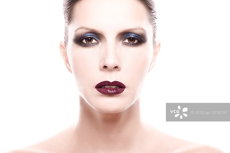 浓妆艳抹的女人特写图片素材