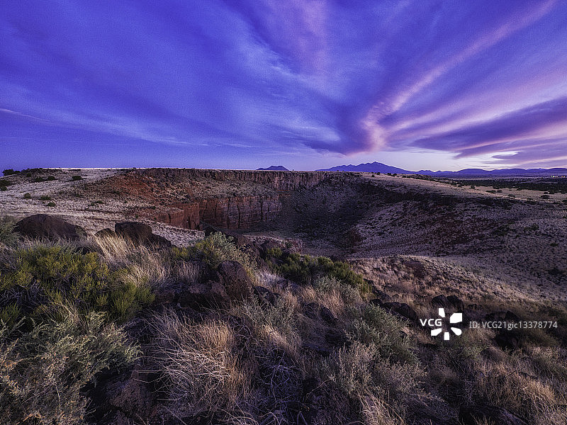 美国亚利桑那州武帕特基国家纪念碑的沙漠日落图片素材