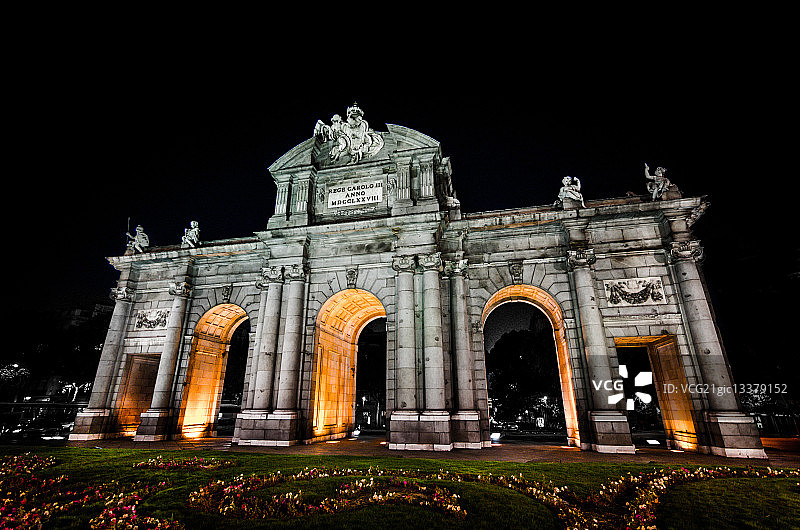 阿尔卡拉门景观，马德里图片素材