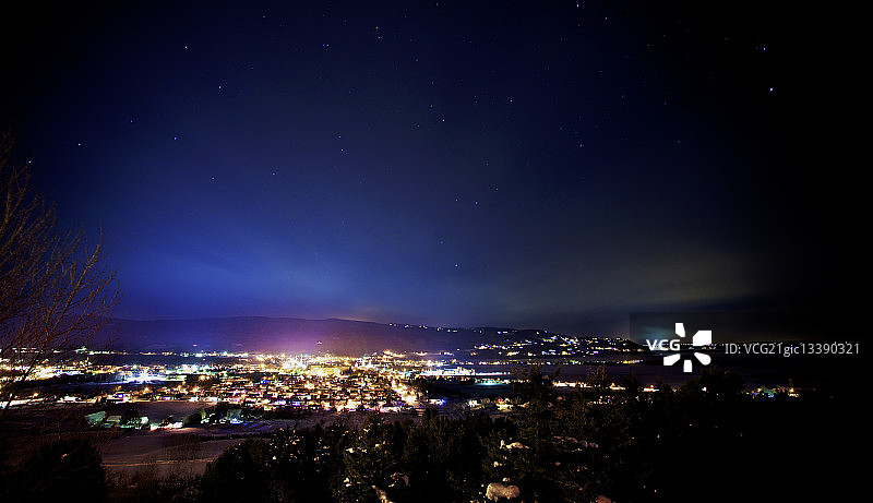 加拿大魁北克省拜圣保罗夜景图片素材