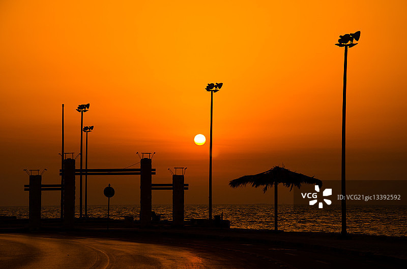 伊朗日落时分的波斯湾图片素材