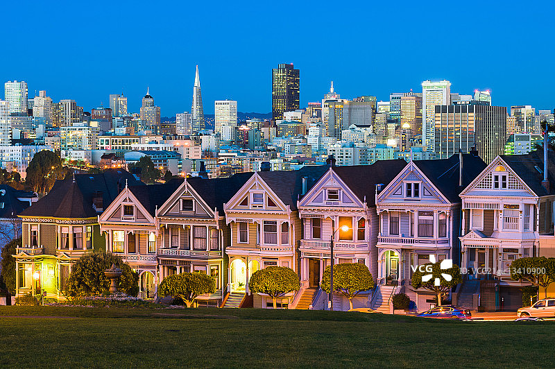 美国旧金山彩绘女士外景图片素材