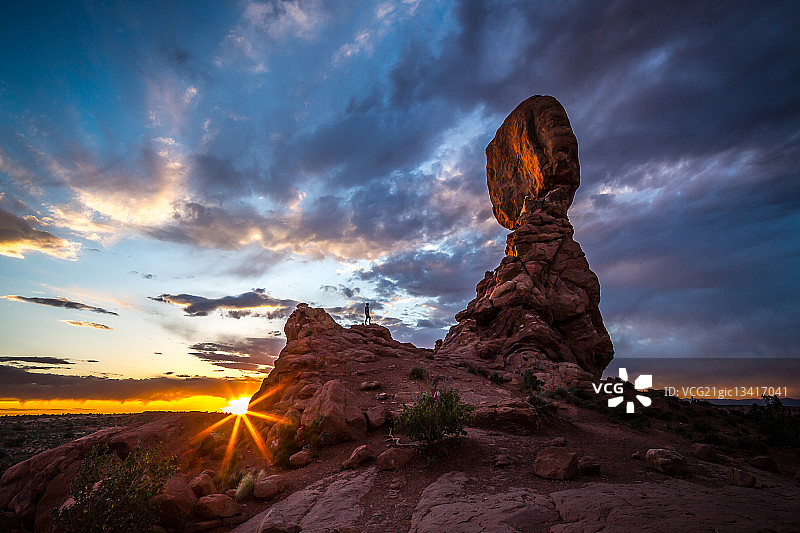 平衡的岩石图片素材