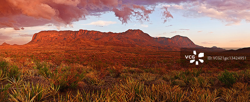 德克萨斯州大本德国家公园奇索斯山日落全景图片素材