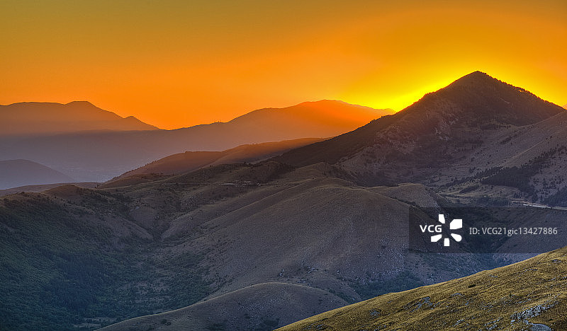 意大利阿布鲁佐山脉日落图片素材