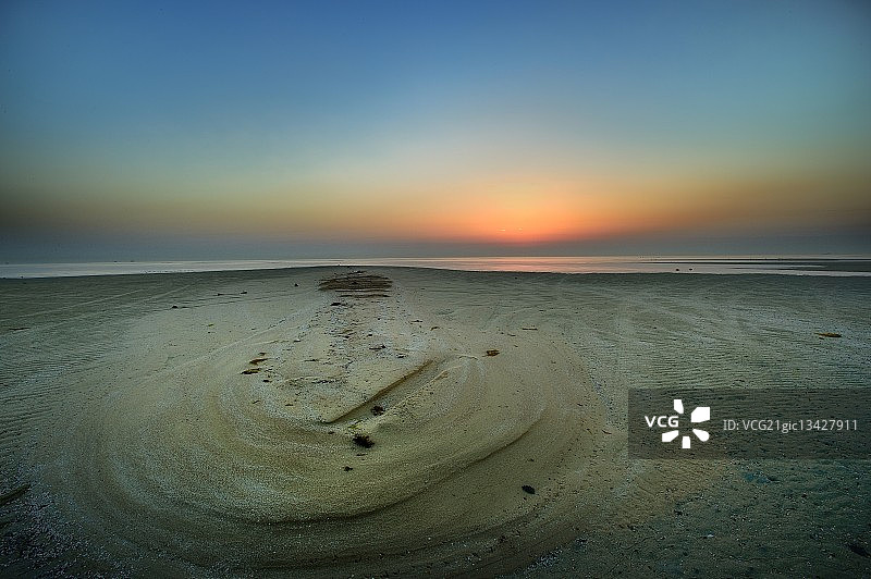 卡塔尔沃克拉的日出沙漠海滩图片素材