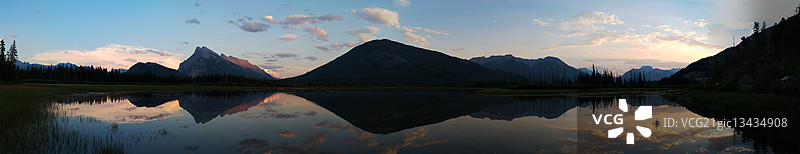 朱红湖图片素材