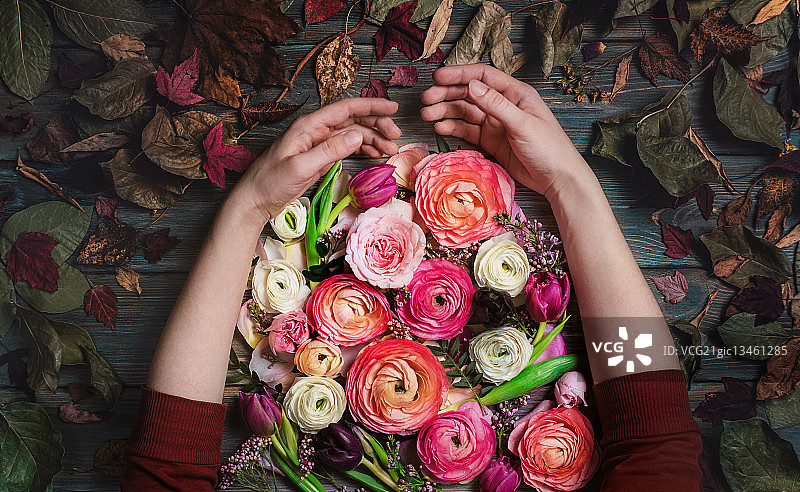 对抗秋天图片素材