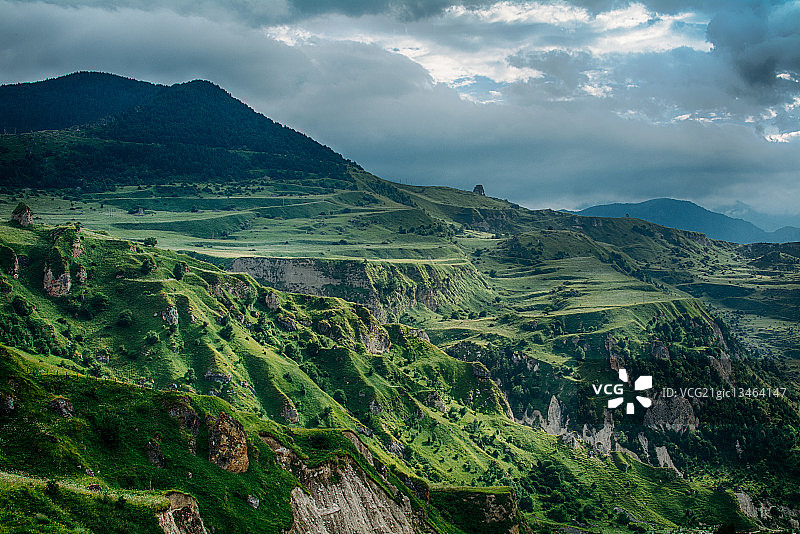 俄罗斯北奥塞梯-阿兰共和国达戈姆的高加索山脉图片素材