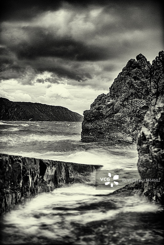 英国苏格兰圣艾布斯岩层海景图片素材