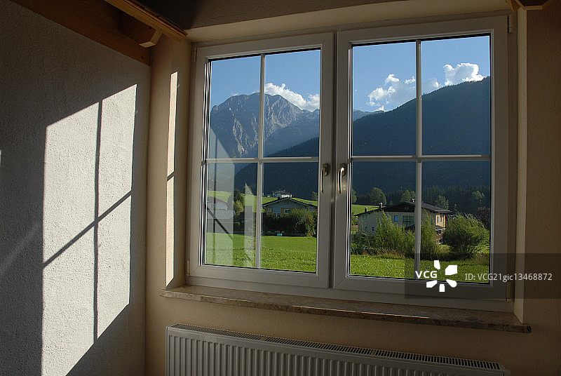 我洗碗的时候图片素材