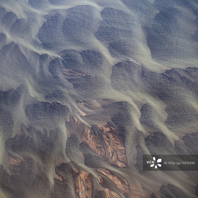 冰岛河流中的心脏图片素材