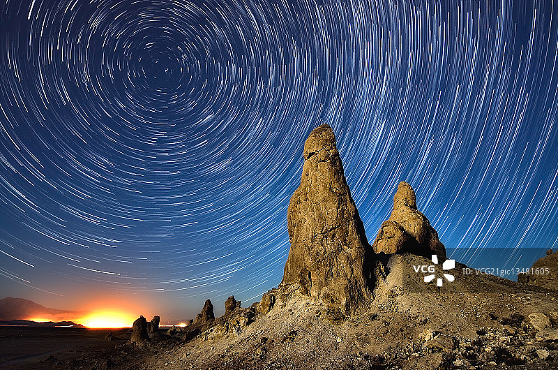 特罗纳辉光星迹图片素材