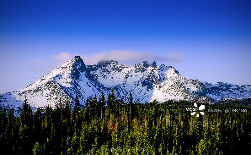 美国俄勒冈州断顶山图片素材