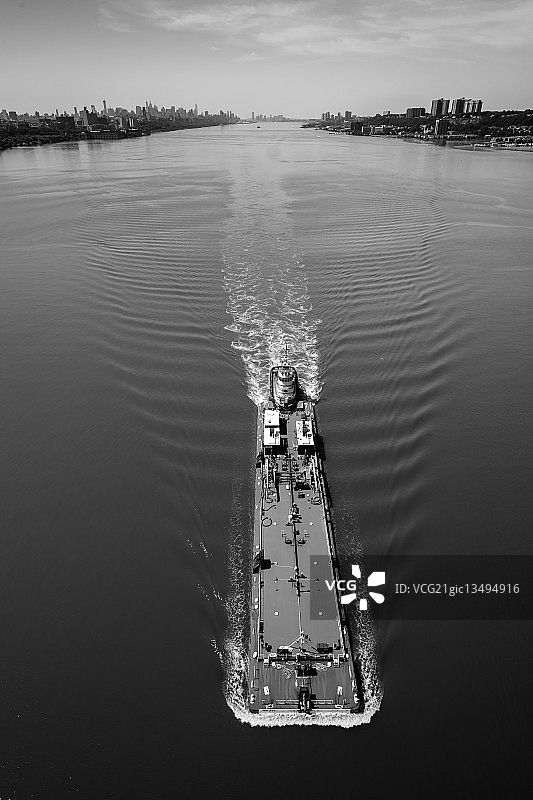 我下面的驳船图片素材