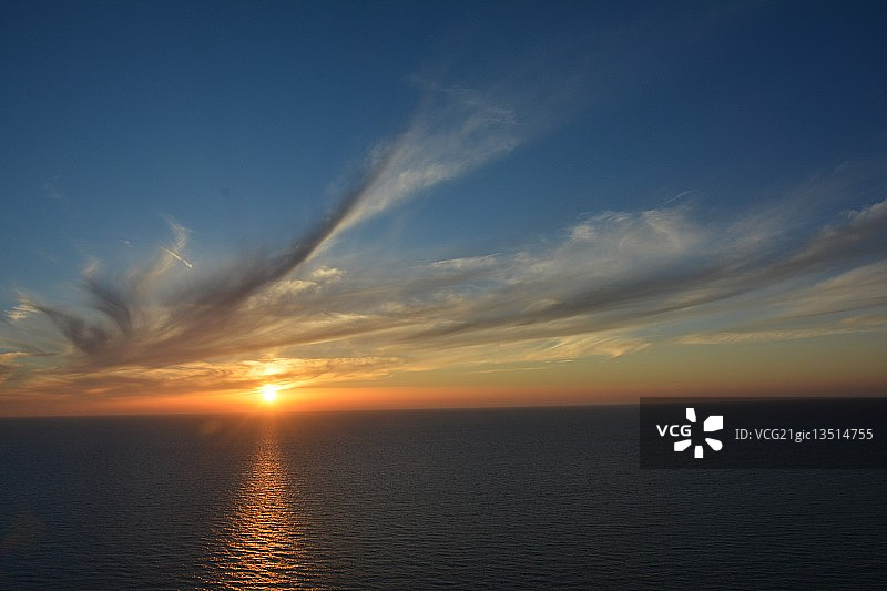 内坦亚日落图片素材