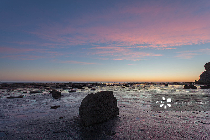 穿越岩石的索尔特威克图片素材