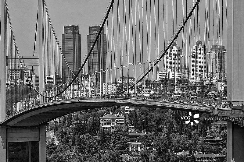 横跨博斯普鲁斯海峡的大桥图片素材