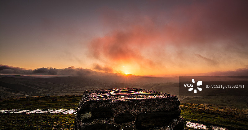 马姆托日出图片素材