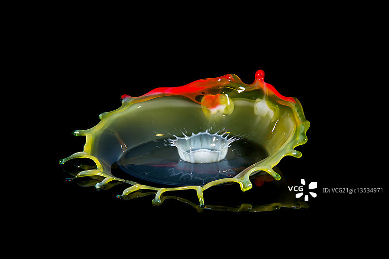 双皇冠图片素材