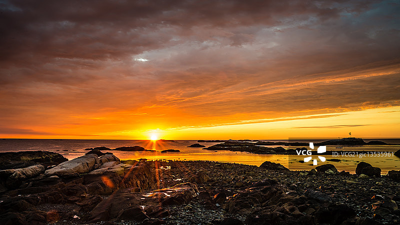 迈诺特日出低潮图片素材