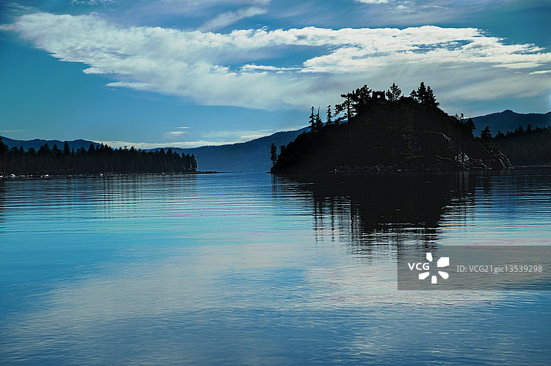 翡翠湾-蓝色图片素材