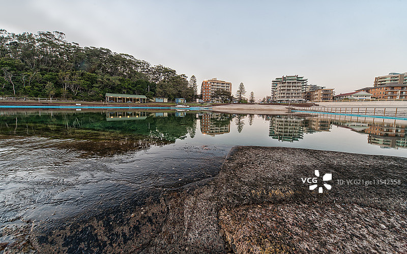 福斯特岩石池图片素材