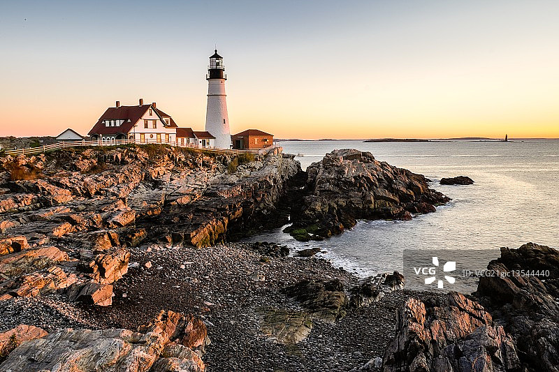日出时分的波特兰岬灯塔图片素材