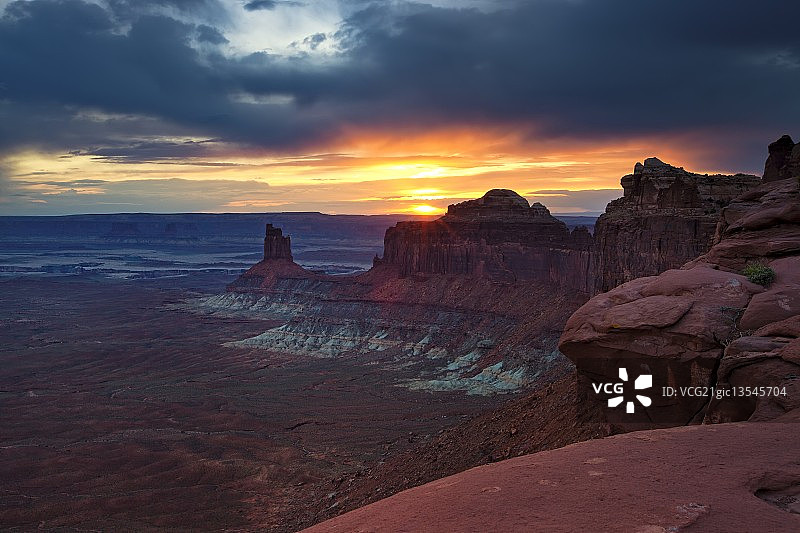 峡谷地国家公园绿河日落图片素材