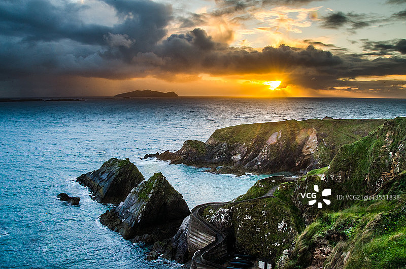 邓金发光图片素材