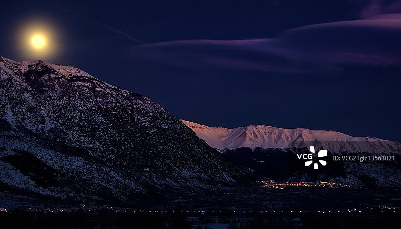 帕琴特罗的月出图片素材