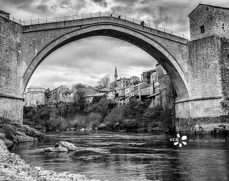 内雷特瓦河大桥图片素材