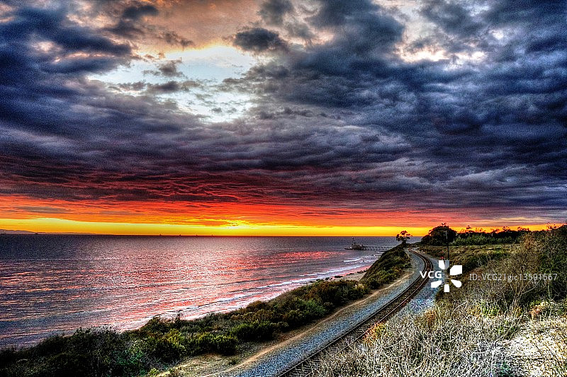 日落轨迹图片素材